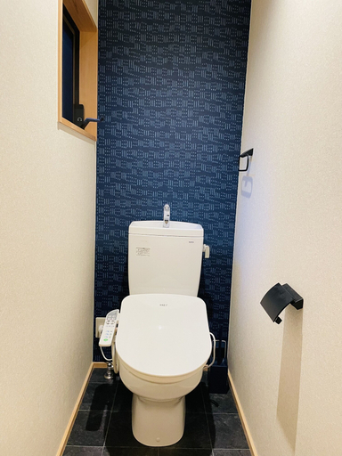 Bathroom 2, Kouhaku Kinkaku Kotobuki, Kyoto