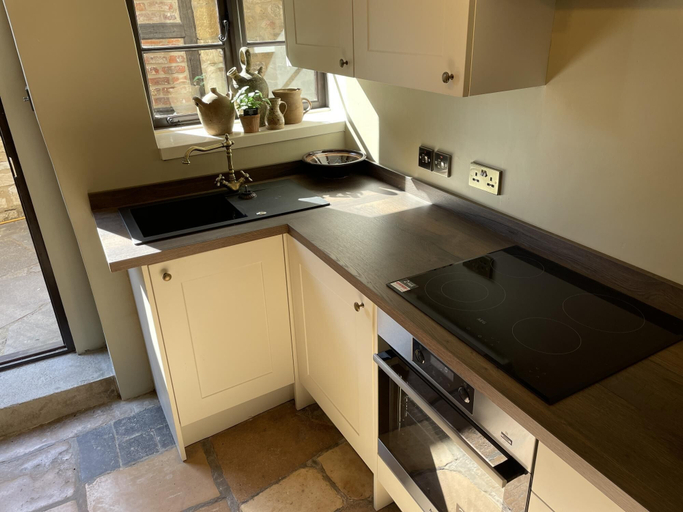 Others 5, Cotswold Cottage in Winchcombe Near Broadway, Gloucestershire