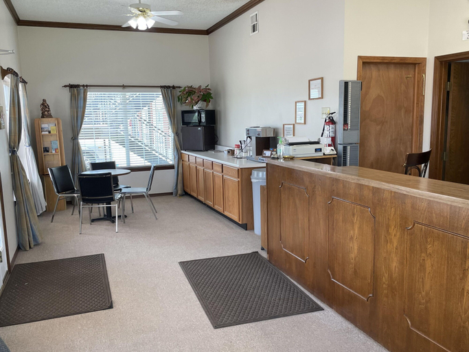 Others 5, Heritage Inn, Major