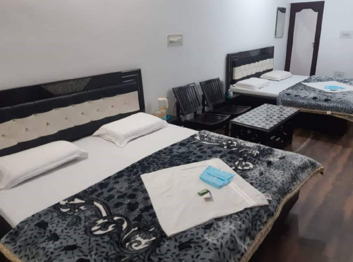 Bedroom 5, Goroomgo Madhu Palace Katra, Reasi