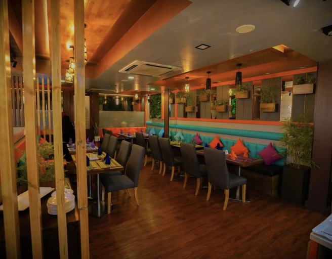 Food & Drinks 5, Beehive Central, Malé
