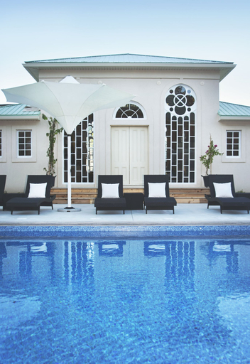 Sport & Beauty 2, Manoir Chamberland (Adults Only, No Pets), Papineau