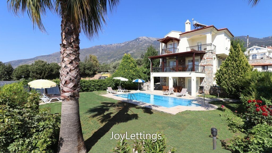 Garden view, Villa FT07 by JoyLettings, Fethiye