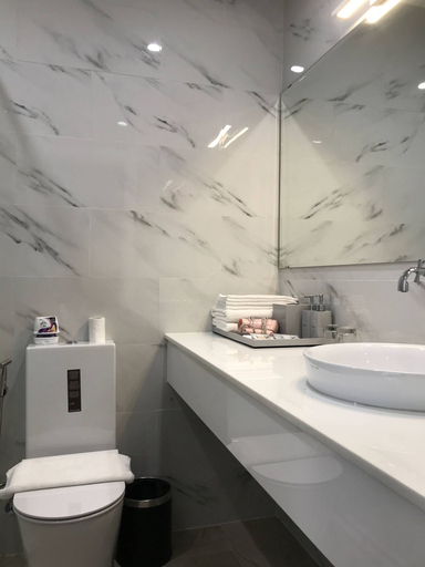 Bathroom 3, The Moon Hotel 2, Binh Tan
