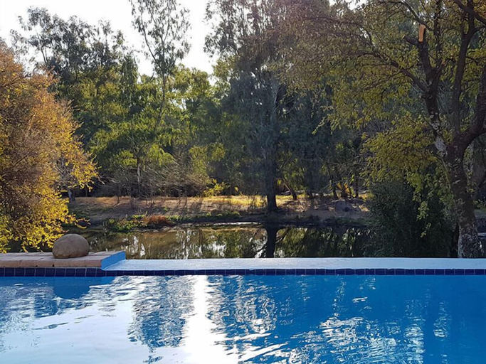 Sport & Beauty 5, River Rock Guesthouse, Fezile Dabi