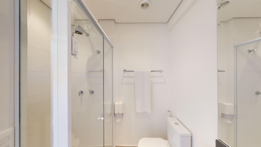 Bathroom 4, Nomah - Aptos por Temporada em Santana, São Paulo