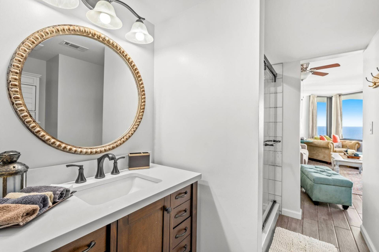 Bathroom 4, Sunbird 1103 West, Bay