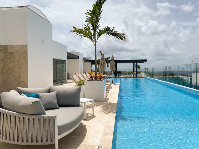 Sport & Beauty 5, SERENADA 2nd floor 2 bedroom condo By DPM, Cozumel