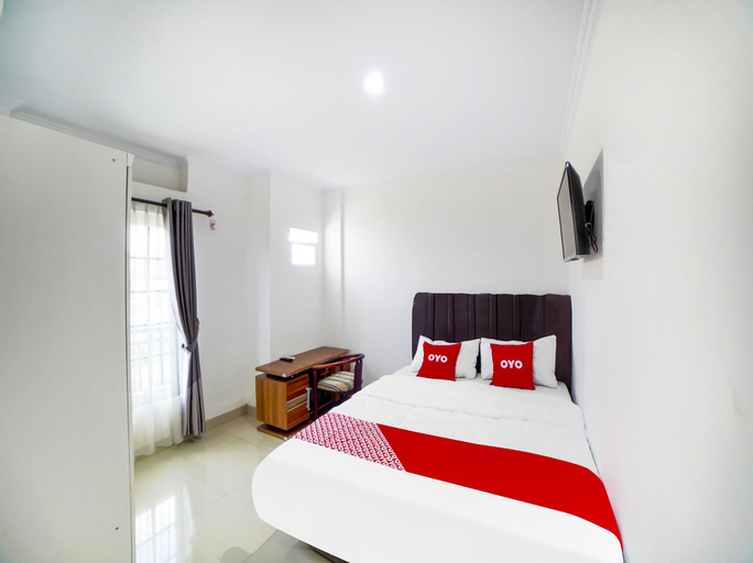 Bedroom 1, OYO 91286 Batser Homestay, Medan