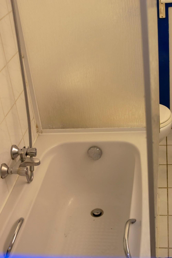 Bathroom 4, Boat apartment Rotterdam Hoop, Rotterdam
