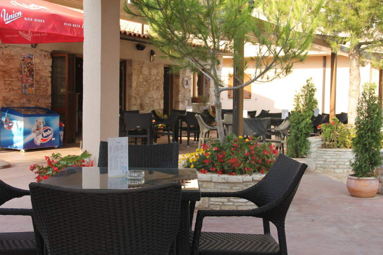 Food & Drinks 5, Villa Elizabeta, Medulin
