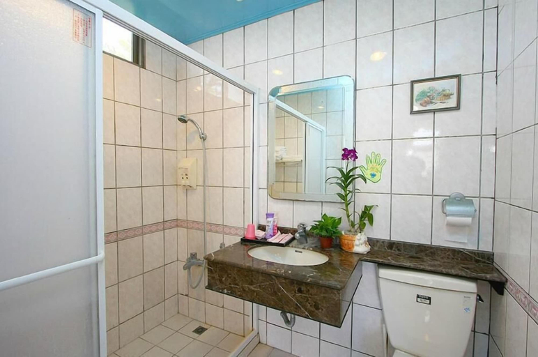 Bathroom 3, Sunny Ocean B&B, Hualien