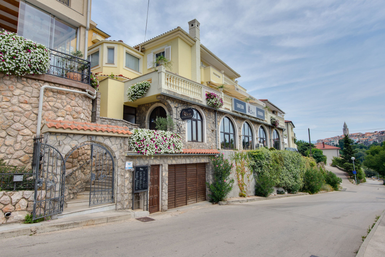 Exterior & Views 2, Luksuzne sobe Luce, Vrbnik