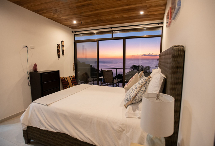 Bedroom 4, Villas Mangata, Aguirre