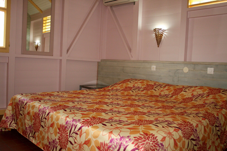 Bedroom 3, L'Anse Bleue, Le Diamant