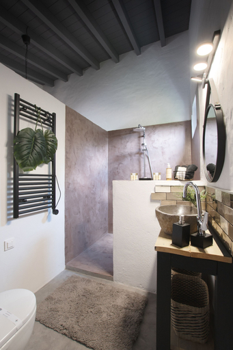 Bathroom 3, Suite Swimming Pool Quinta da Eira 140 Years old, Loulé