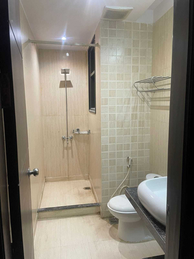 Bathroom, Culture by BVH Hospitality, Gautam Buddha Nagar