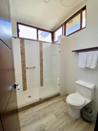 Bathroom 3, Paraiso Rainforest and Beach Hotel, Omoa