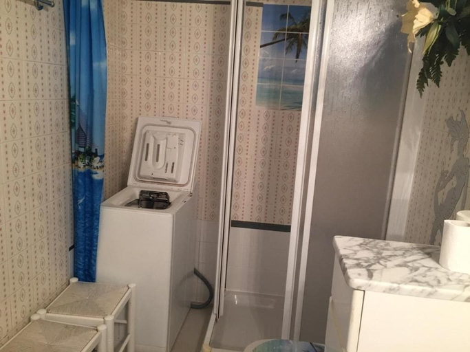 Bathroom 3, Apartamento Politur J-18, Girona