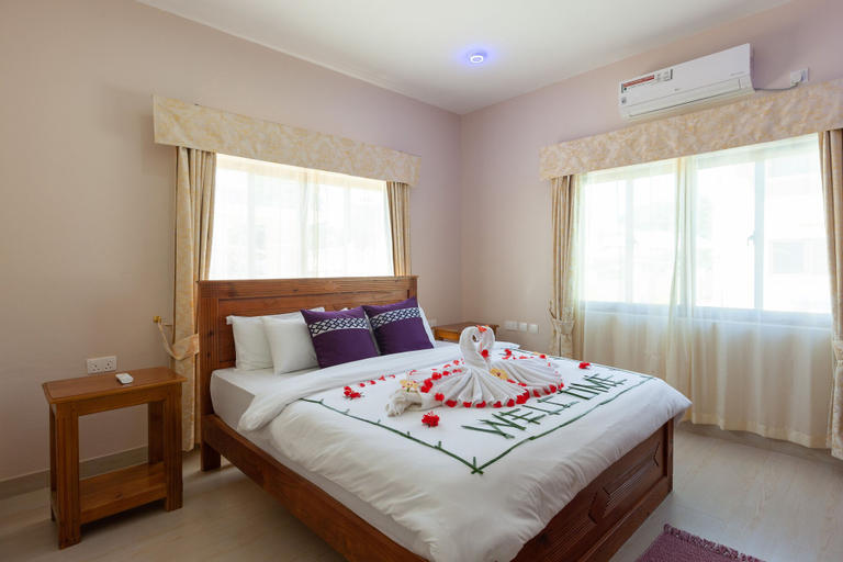 Bedroom 2, Stone Self Catering Apartments