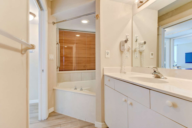 Bathroom 3, Lovers Key Resort 1003, Lee
