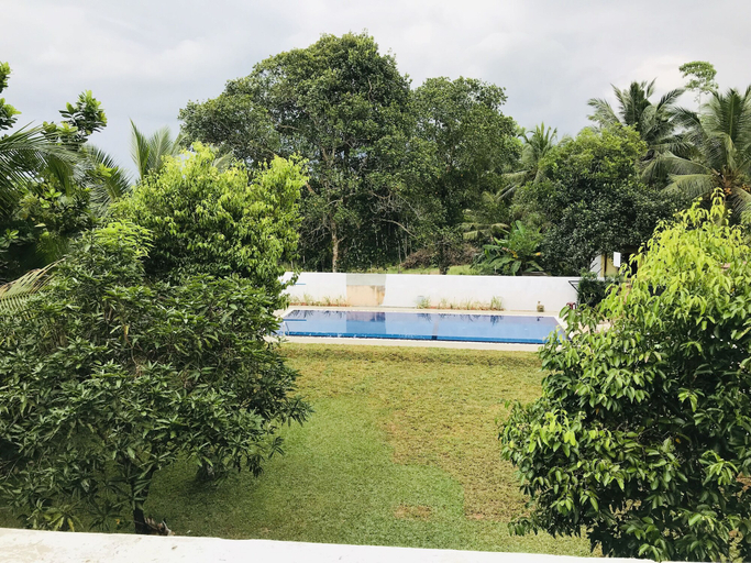 Garden view 5, Villa Shanthi, Mathugama