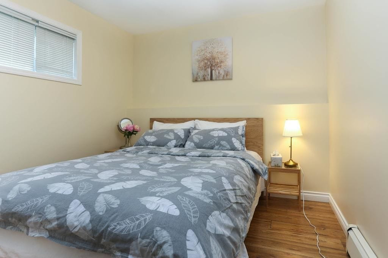 Bedroom 2, Grand Spacious Suite near YVR by Elevate Rooms, Greater Vancouver