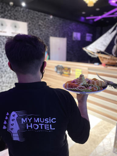 Food & Drinks 4, My Music Hotel, Baku