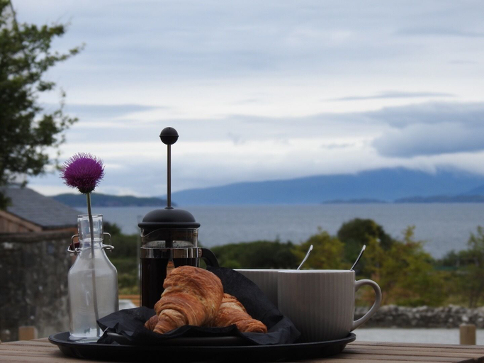 Food & Drinks 4, House Of Juniper - The Cabins, Highland