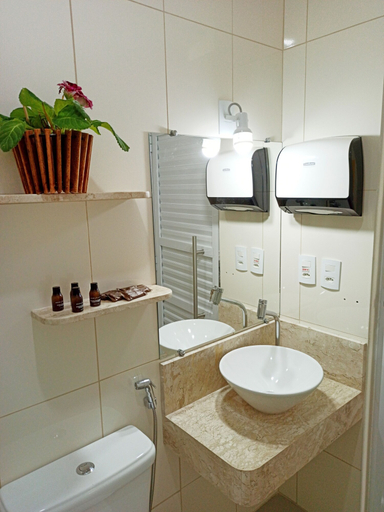Bathroom 4, Hotel Pousada Família de Nazaré, Cachoeira Paulista
