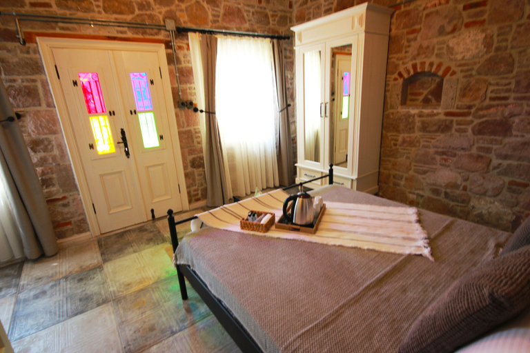 Bedroom 4, Lunaria Guest House, Ayvalık