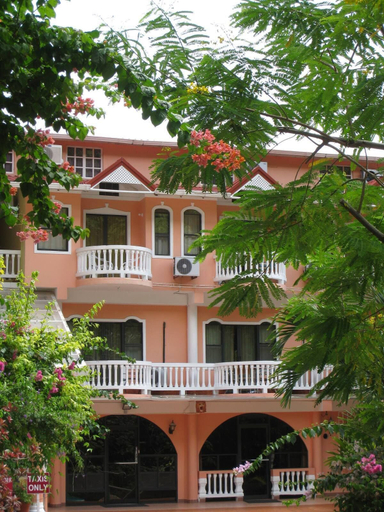 Exterior & Views 2, Alicia's Palace