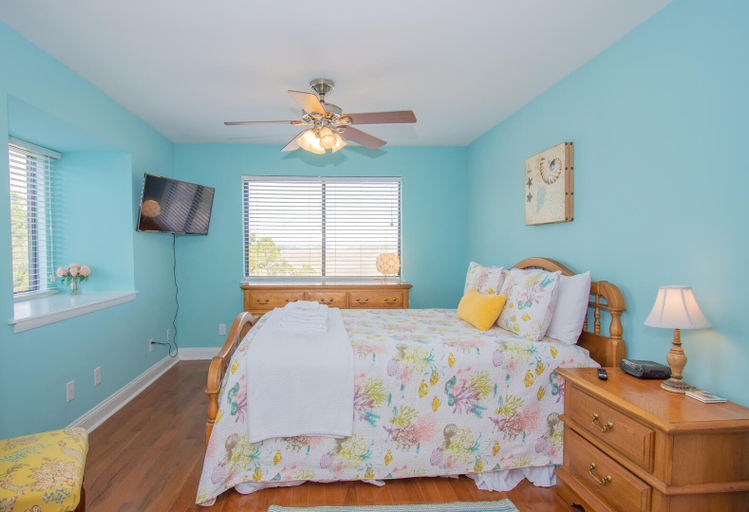 Bedroom 4, 194 Beach Club Villa, Beaufort