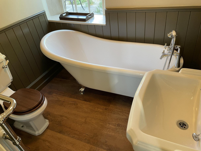 Bathroom, Cotswold Cottage in Winchcombe Near Broadway, Gloucestershire