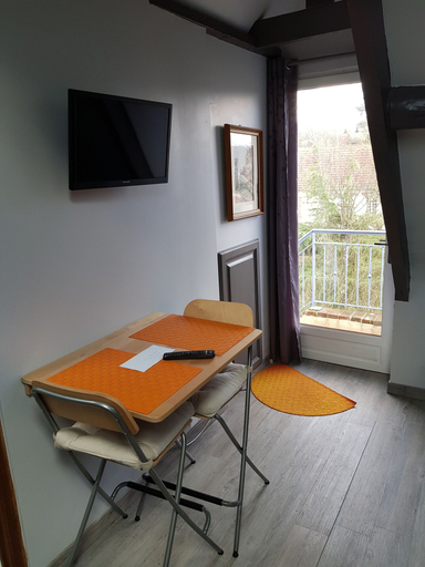 Bedroom 4, L'Havre de Saint Germain, Eure