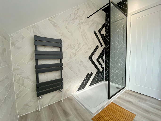 Others 5, Luxury Scandi Inspired 1 Bed Apartment, Bournemouth