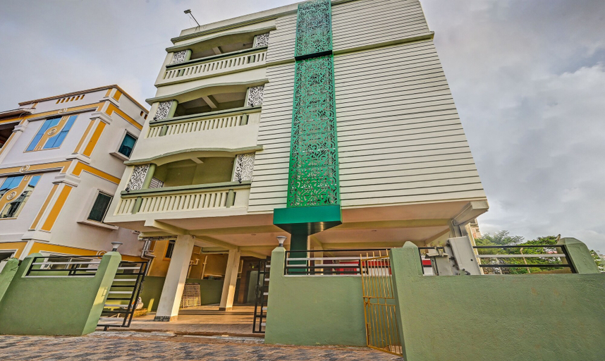 Exterior & Views 2, Treebo The Bollywood, Cuttack