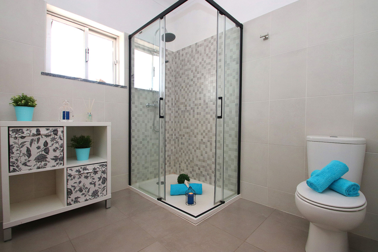 Bathroom 3, Villa Guerreiro, Albufeira