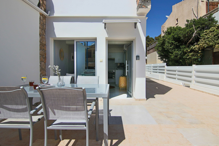 Others 3, Phaedrus Living City View Fountain Court 08