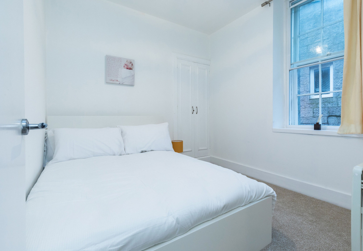 Bedroom, Dbeautifiers Apartments - Adults Only, Aberdeen