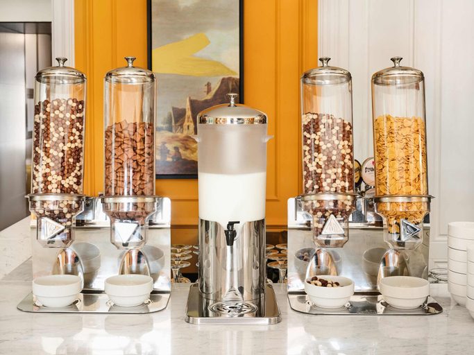 Food & Drinks 5, The Basilian Minsk, Curio Collection By Hilton, Minsk