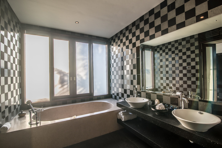 Bedroom 4, Absolute Cliff Front Pandawa Beach Villa, Badung