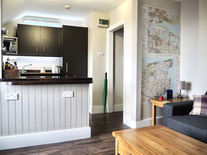 Others 4, The Seaview Snug, Kent