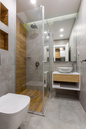 Bathroom 4, Inter Holiday Apartments, Pomorie