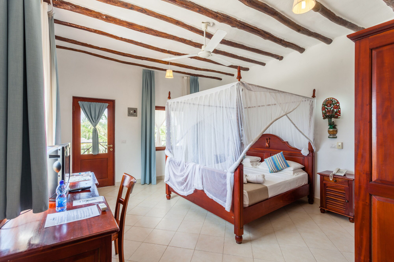 Bedroom 3, Twiga Beach & Spa, Kilifi North