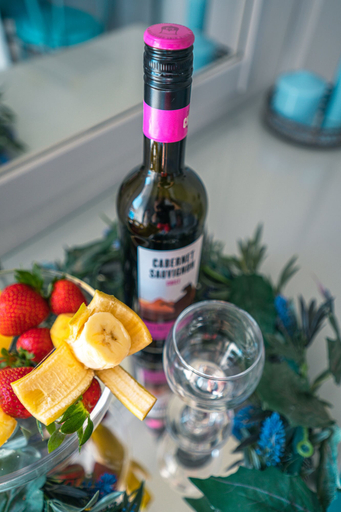 Food & Drinks 5, Rodi blue, Crete