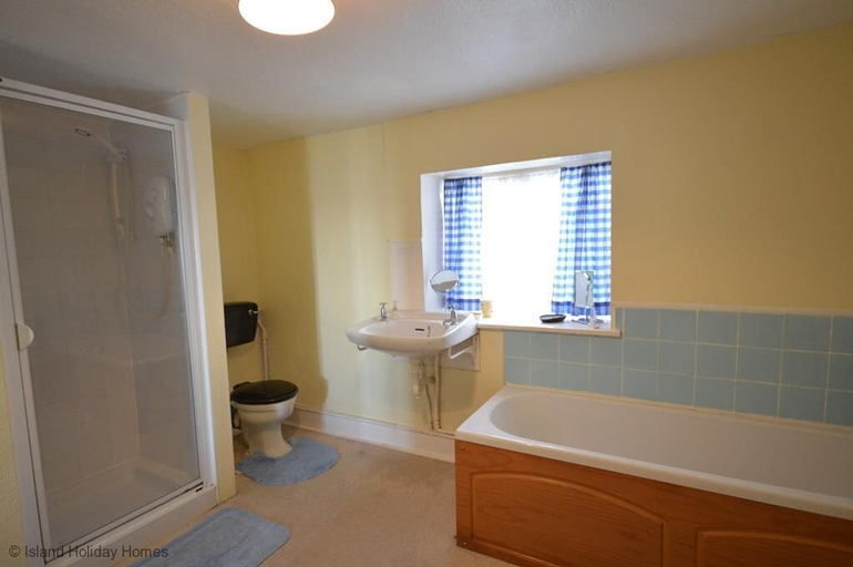 Bathroom 3, St Catherines View, Isle of Wight