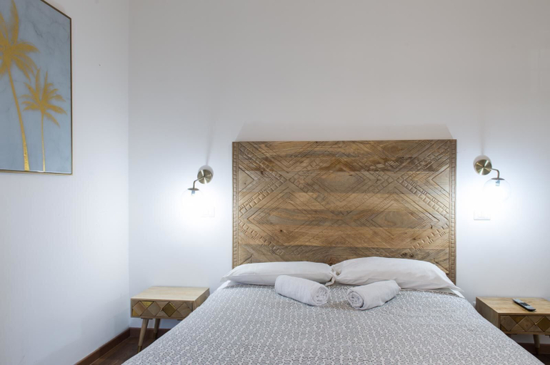 Bedroom 2, Liberty, Roma