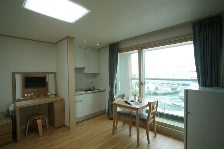 Others 4, The Beach Pension, Jeju
