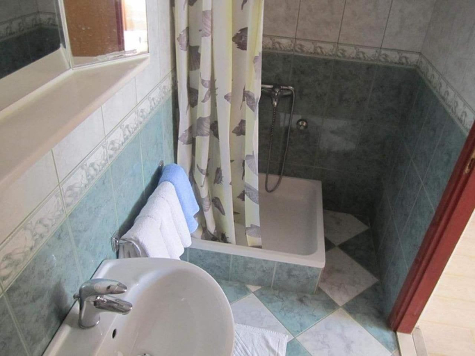 Bathroom 5, Apartments Biocic, Korčula
